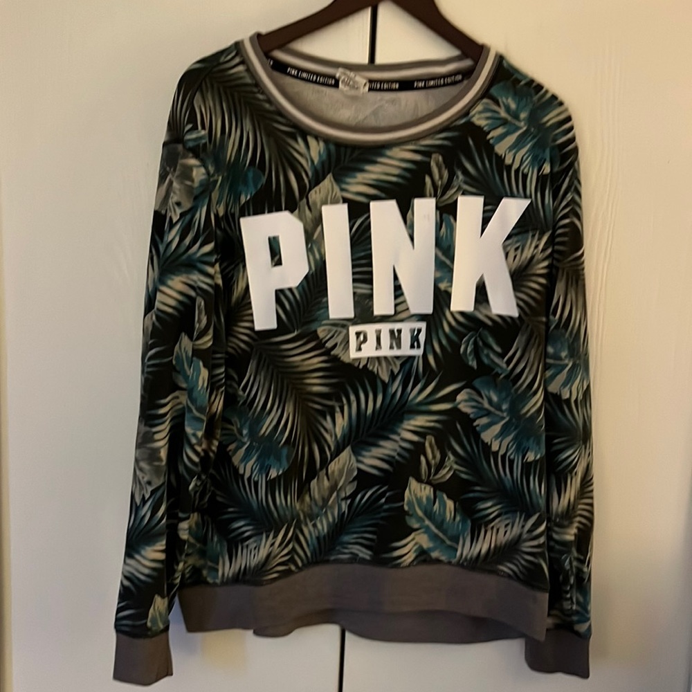 Leaf printed Victoria’s Secret Pink crew neck